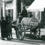 חצרות תל אביב – חסידים בתל אביב