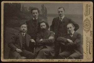 Zeitlin’s publications often drew criticism. Hebrew authors in Warsaw, 1908, with Zeitlin seated at center I Courtesy of the Pritzker Collection, National Library of Israel 