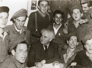 Jerusalem’s needs take priority, proclaimed Ben-Gurion, who arrived in the city three days before Pesach. With Hagana fighters at the Seder I Courtesy of the Central Zionist Archives, Jerusalem 