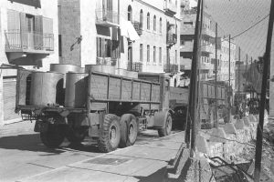 Lifeline to Jerusalem. Convoy truck distributing water in the besieged city I Photo: Israel National Photo Collection